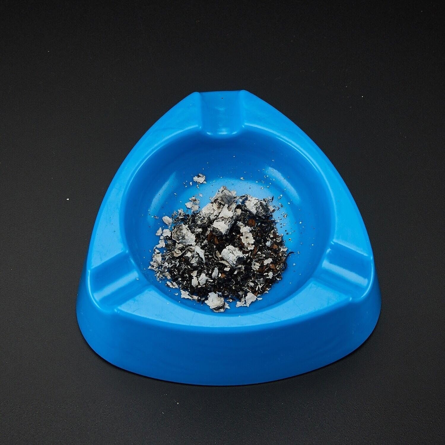 Oblivion Durable Plastic Ashtray with Wide Bowl and Triple Cigarette Holder Slots (1 Pc) Oblivion Durable Plastic Ashtray with Wide Bowl and Triple Cigarette Holder Slots (1 Pc)